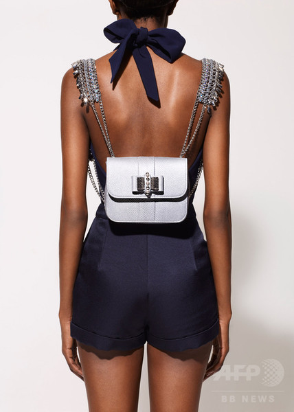 シティガール必見！「クリスチャン ルブタン」15年秋冬ハンドバッグに注目