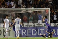 サッカーU-23アジアカップ決勝、日本対ウズベキスタン。ゴールを決めて喜ぶ山田楓喜（右、2024年5月3日撮影）。(c)KARIM JAAFAR / AFP