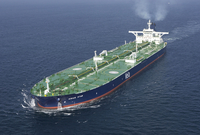 ケニア沖で海賊が大型タンカー乗っ取り