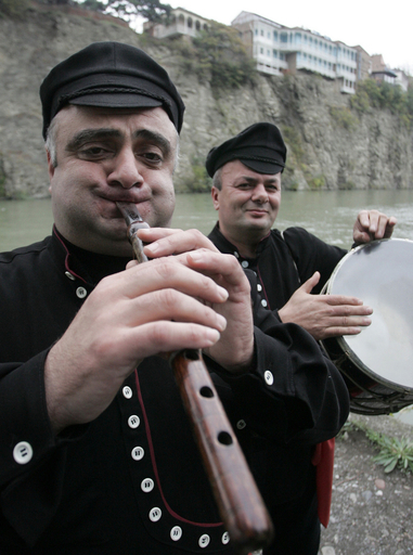 グルジア首都でお祭り