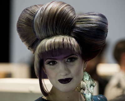 奇抜で芸術的？ブラジルで髪形コンテスト