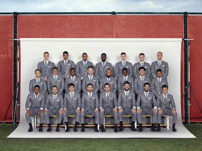 「トム ブラウン」FCバルセロナオフィシャルチームポートレート公開