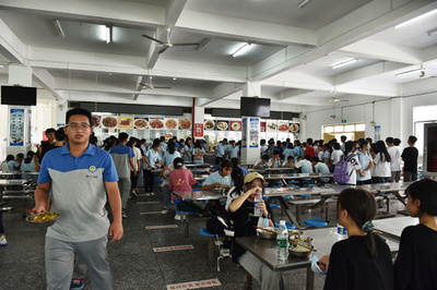 北京市、食中毒の9割が学校・保育園の食堂が原因