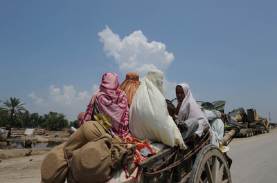 大洪水への外国食糧援助にタリバンが反発、パキスタン