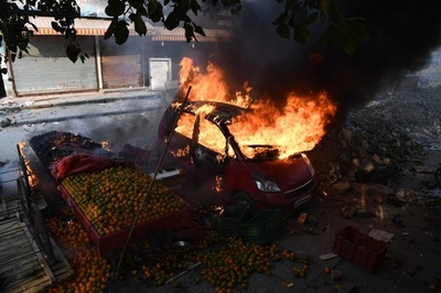 インド首都でデモ激化、17人死亡 市民権法めぐり