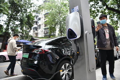 EV車で帰省して「充電」困難 中国の旧正月で話題に