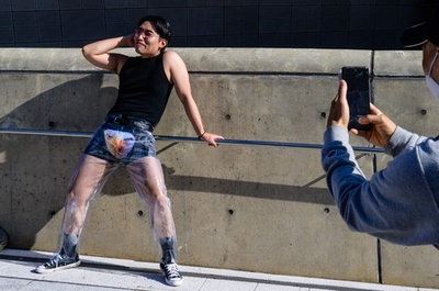 【今日の1枚】広場は撮影会場、ソウルでファッションウィーク