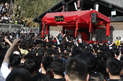 「王婆説媒」はなぜネットで話題に？ 専門家が多様な要因を解析