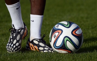 コロンビアGK、「軽すぎる」ブラズーカに不満