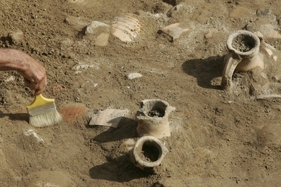 ヨルダン北部で「世界最古の教会」を発掘か