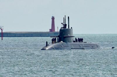 台湾、初の「国産」潜水艦の海上試験開始