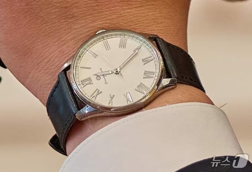 大統領が着用している腕時計＝大統領室提供(c)news1