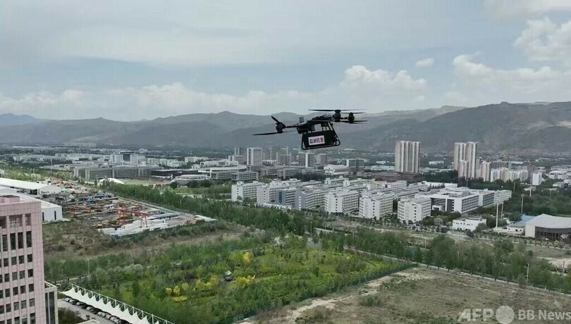 中国 チベット高原で初の「ドローン血液輸送専用航路」試験飛行に成功