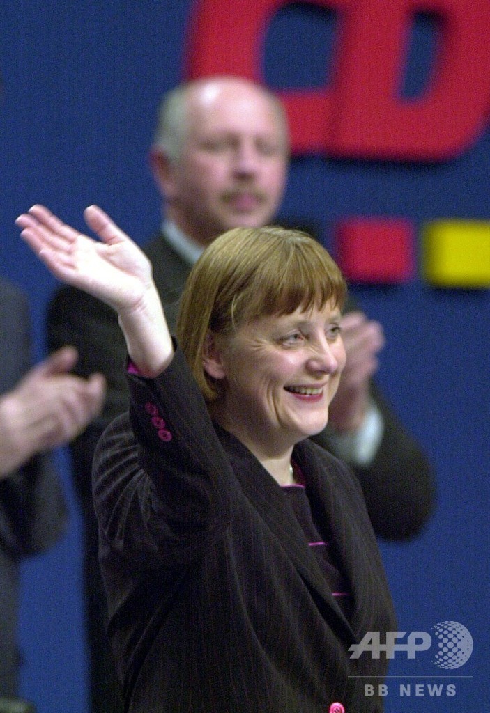 メルケル独首相の退任表明、EUは機能不全に？ アナリスト