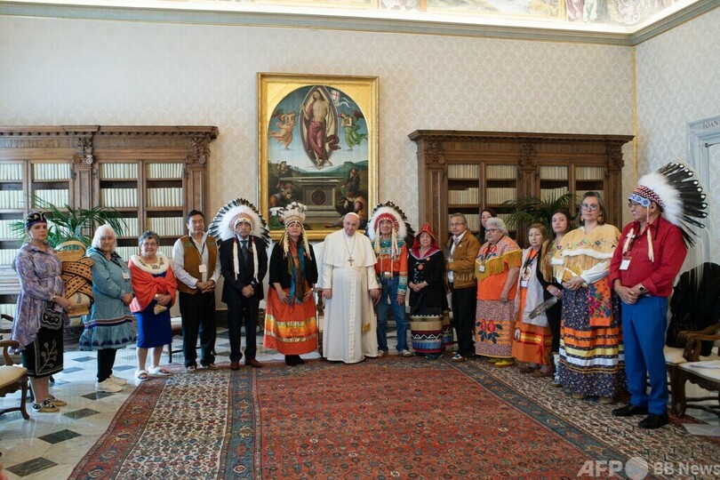 ローマ教皇、カナダ先住民に謝罪 寄宿学校の虐待問題