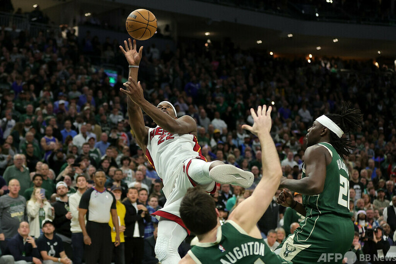 ヒートが第1シードのバックス撃破 ニックスと東準決勝へ