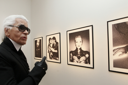 【限定5000部】VISIONAIRE No. 23カール・ラガーフェルド写真集 VISIONAIRE No.23 The Emperor's New Clothes by Karl Lagerfeld