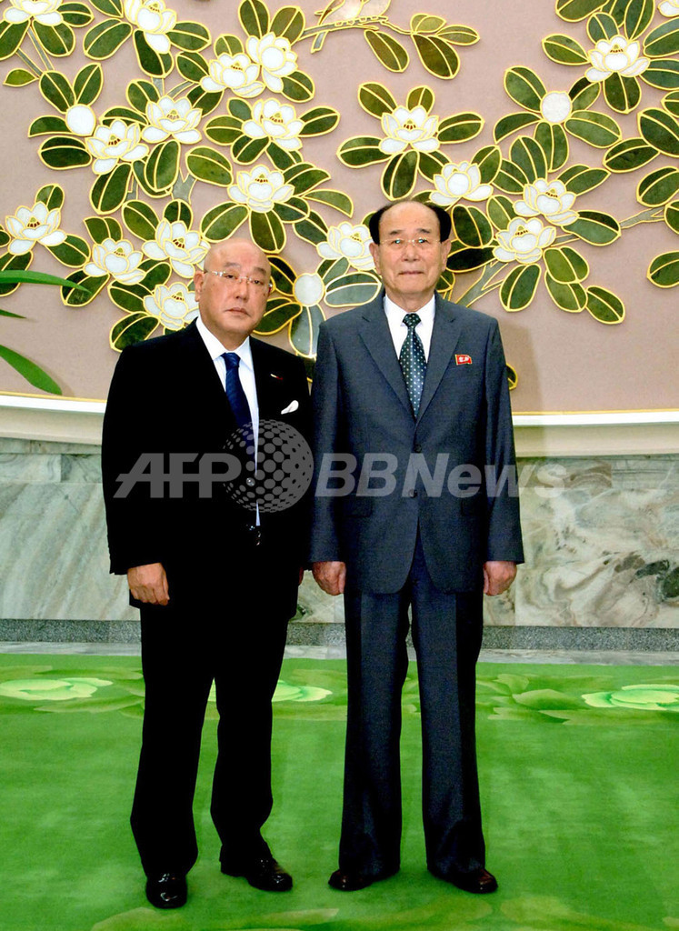 訪朝した飯島内閣官房参与が帰国 写真3枚 国際ニュース Afpbb News