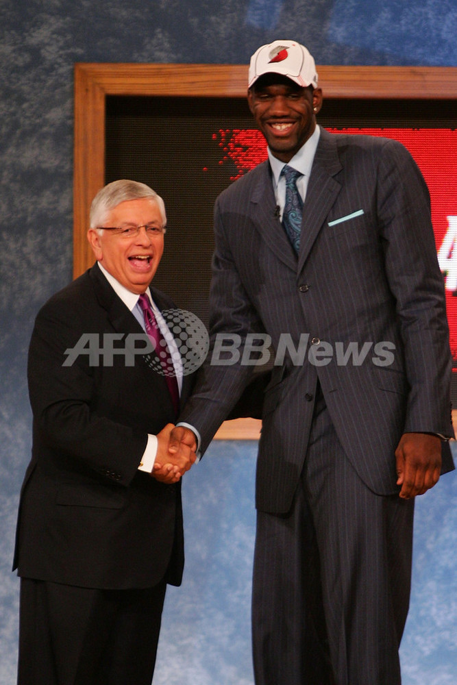 グレッグ・オデン 全体1位指名でトレイルブレイザーズへ 写真2枚 国際 