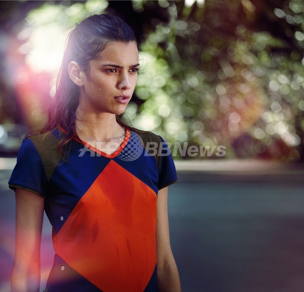 「NIKE×UNDERCOVER GYAKUSOU」13年春夏コレクション発売