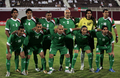 試合前の写真撮影に臨むイラク代表の選手たち。(c)AFP/KARIM SAHIB