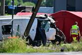 ベルギーで列車がスクールバスに衝突、複数の被害者 内相