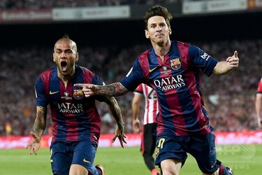 バルセロナが通算27回目の国王杯制覇、メッシが輝きを放つ 写真19枚