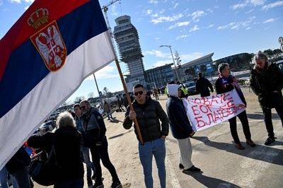 豪州追放のジョコ、セルビアに帰国 全仏OP出場にも暗雲