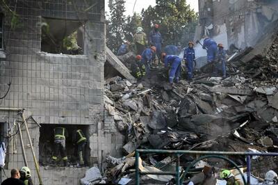 ロシアのウクライナ首都攻撃、死者21人に