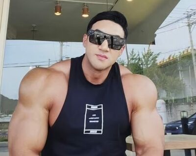 「下の部屋に偉い方が入り、騒然と」…ソウル拘置所にいたボディービルダー、「大統領収監」を語る