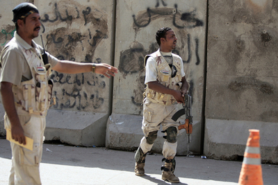 イラクで米軍の作戦中に自爆攻撃、11人死亡