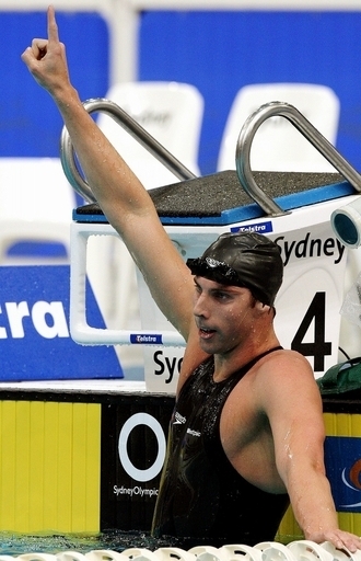 ハケット 短水路800メートルで世界新記録