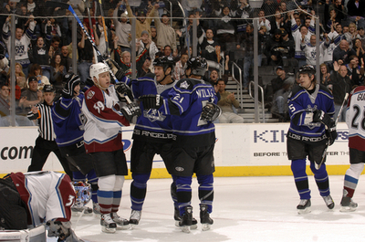＜06-07NHL＞キングス アバランチを降し今季21勝目 - 米国