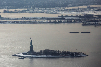 温暖化で2000年後に自由の女神も水没か？研究結果