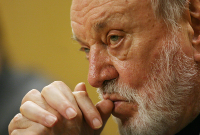 ドイツ人指揮者クルト・マズア 80歳を祝したコンサートを前に記者会見を行う