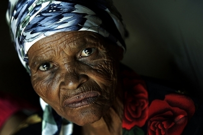 南アフリカ与党ANC、黒人への土地再分配加速を求める声明を採択