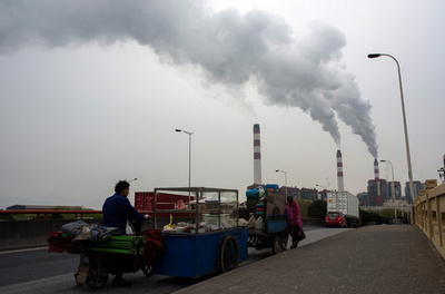 世界の新石炭火力発電所計画、日本などアジア5か国が8割 報告書