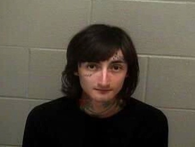 米パレード乱射、逃走中に2回目の銃撃検討 容疑者が供述