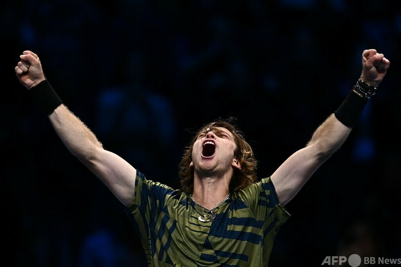 ルブレフ4強入り、ジョコは無敗で優勝に名乗り ATPファイナルズ