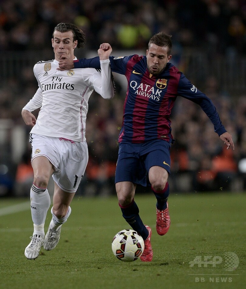 スアレスが決勝弾！バルサがレアルとのクラシコを制す