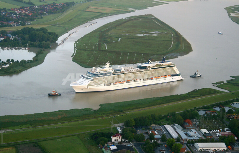 ドイツの河川を行く豪華客船「セレブリティ・イクノス」