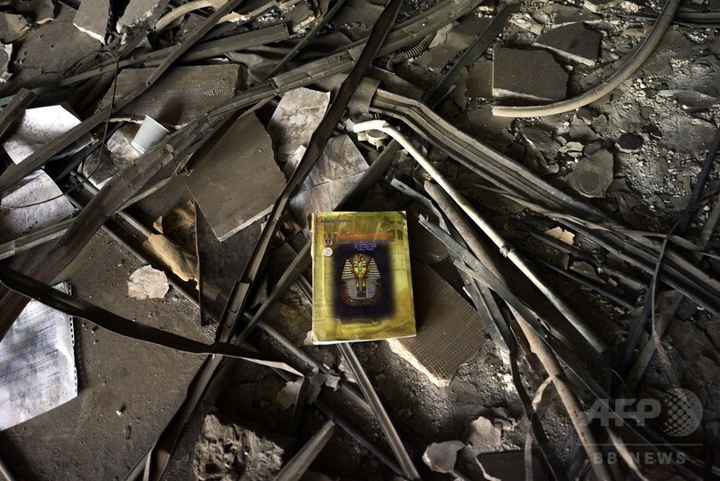 ムバラク政権の象徴、元与党本部建物の解体作業始まる エジプト