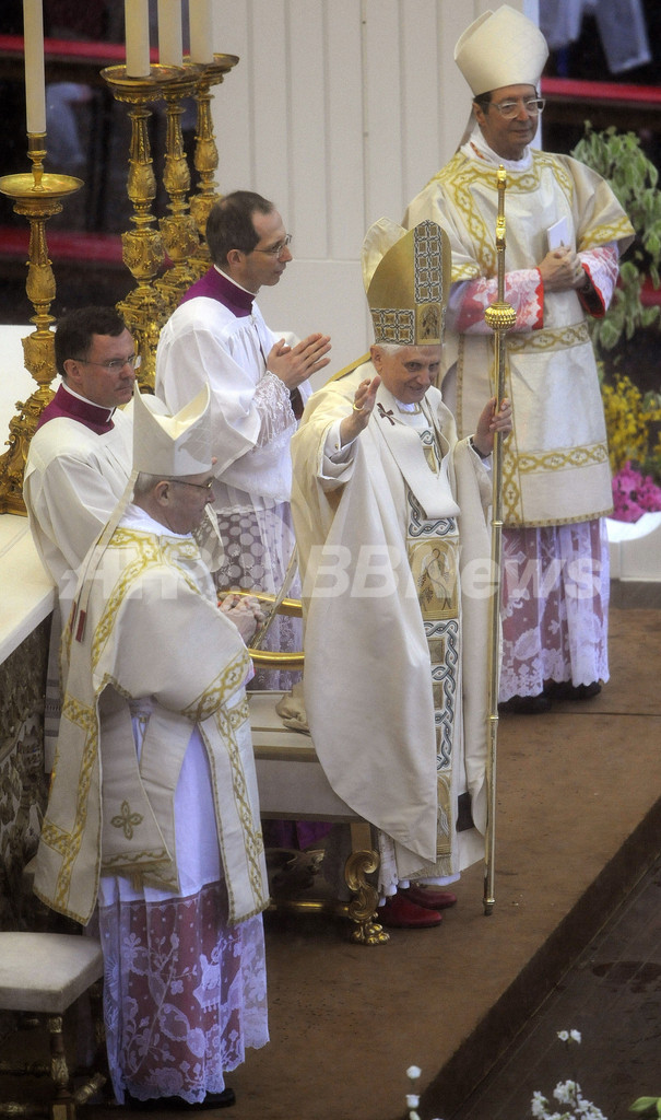 復活祭のローマ法王、チベットなどの平和に｢解決｣を