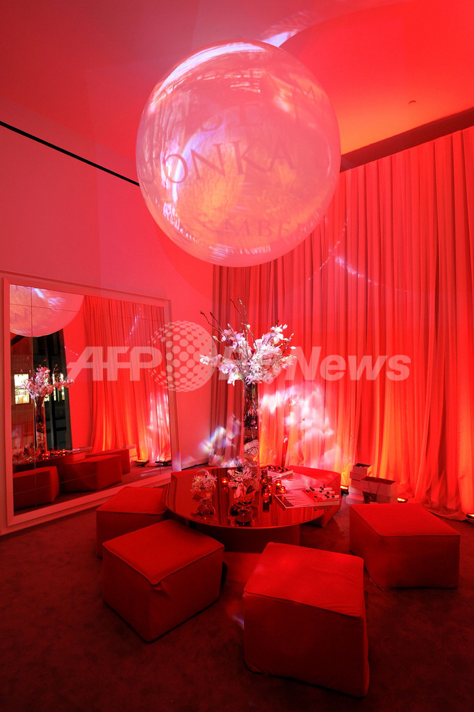 ビヨンセが手がける初の香水「Beyonce Heat」、発売記念イベント開催