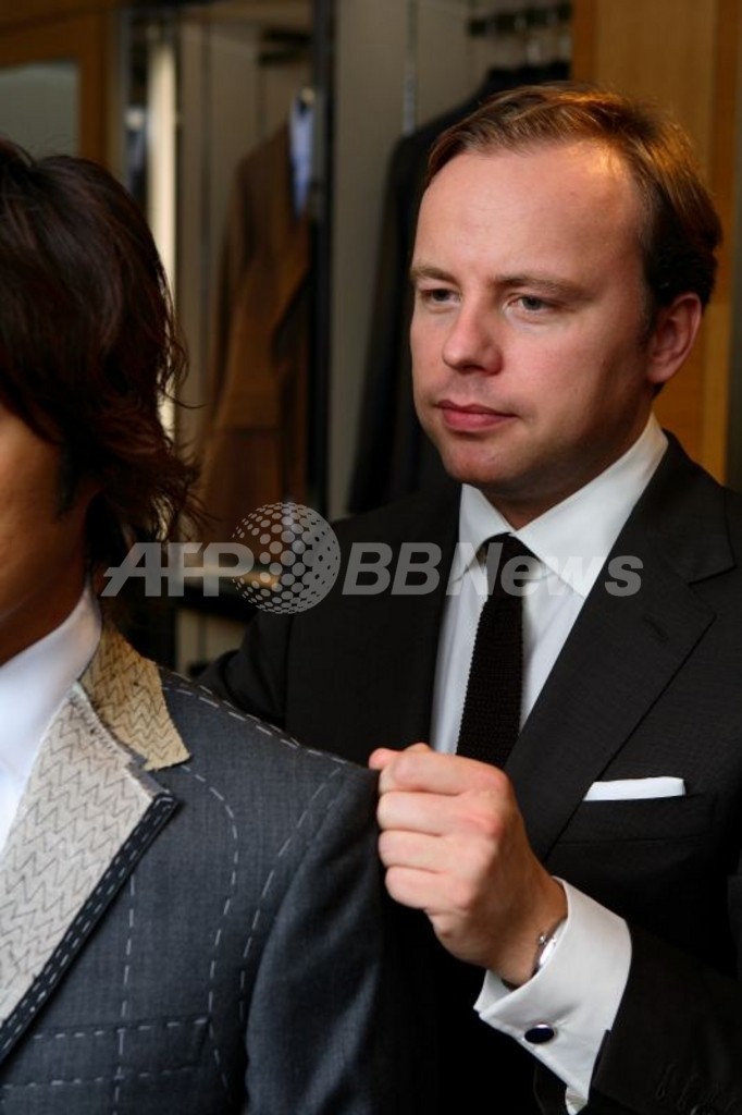 アルフレッド ダンヒル 銀座本店でビスポーク＆皮革カスタム受注、8月19日から4日間限定