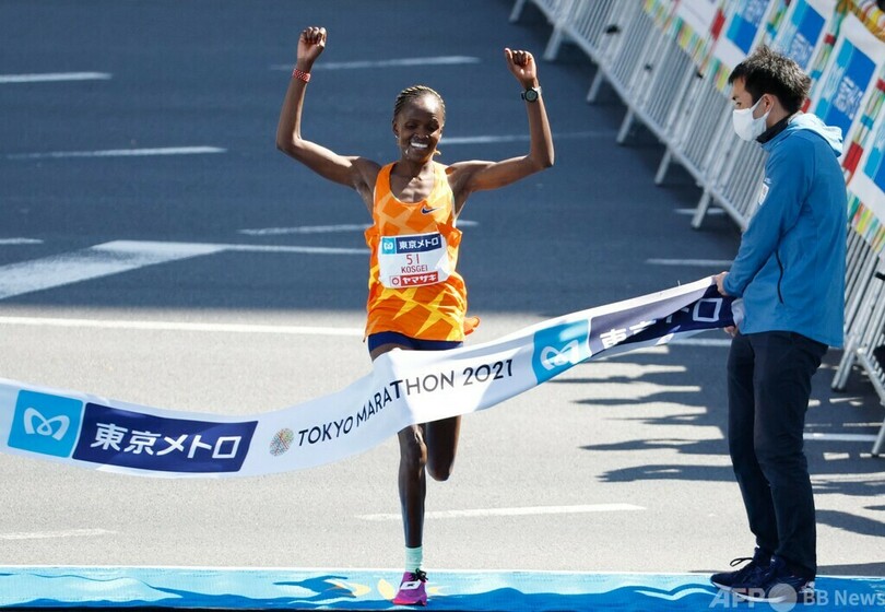 キプチョゲが東京マラソン優勝 世界記録更新には届かず