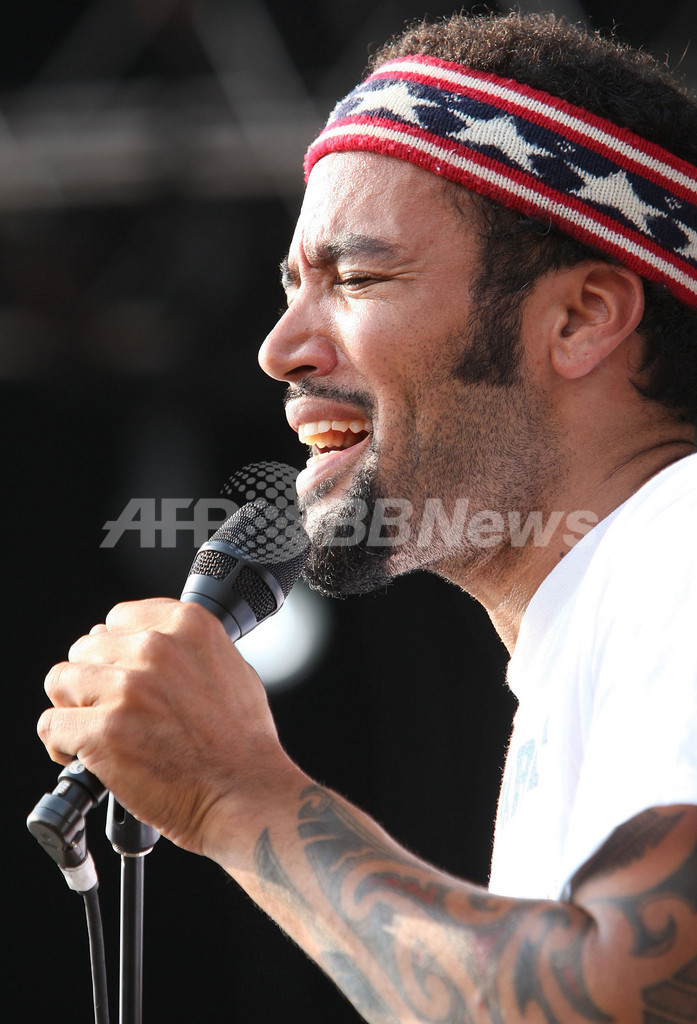音楽フェス「ヴァージン・フェスティバル2007」初日にベン・ハーパー登場