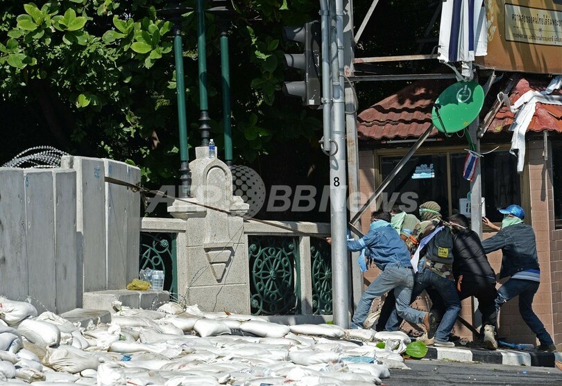 タイ反政府デモ、死者4人に 首相とデモ側協議は物別れ
