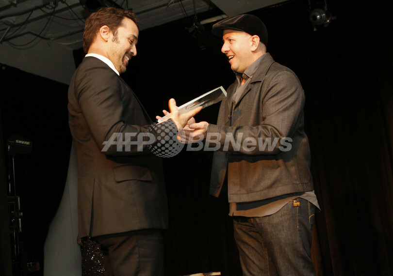 「第5回コロンビア・カレッジ・シカゴ・インパクト・アワード」俳優ジェレミー・ピヴェンが受賞