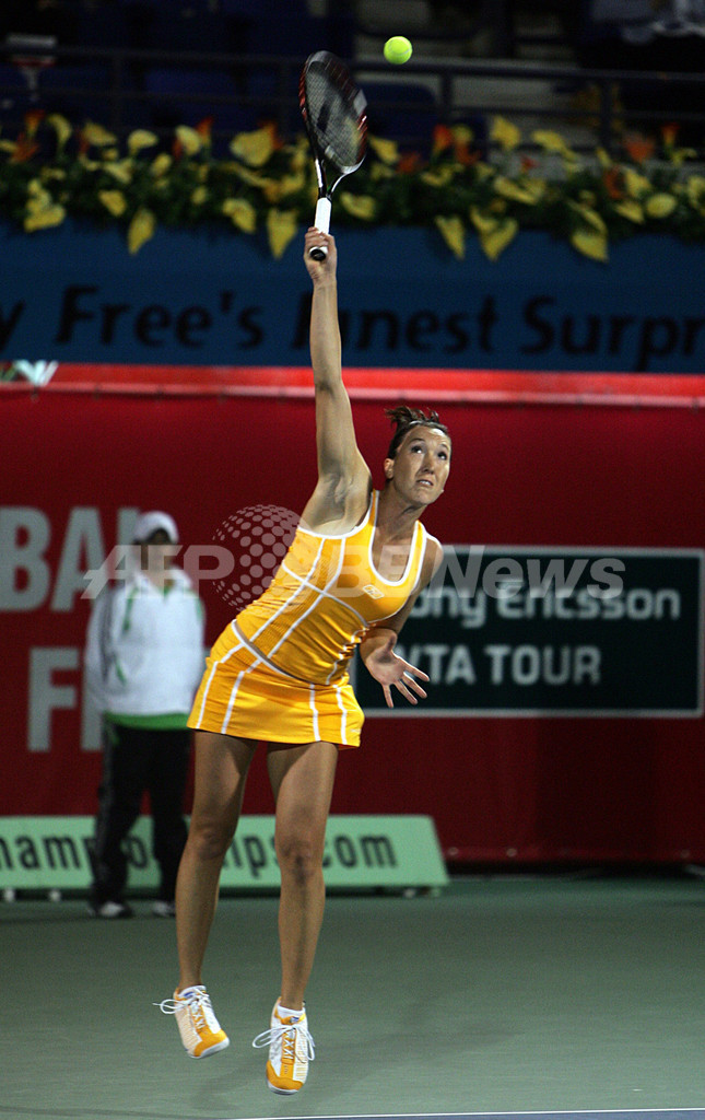 ＜女子テニス ドバイ・テニス選手権＞サンタンジェロ ストレートでミューラーを降し2回戦へ - UAE